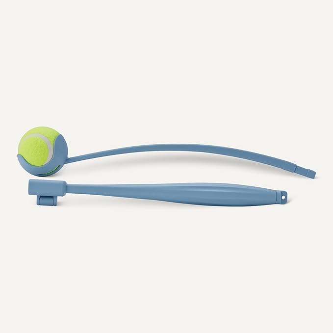 Amazon Basics Dog Ball Launcher with a Detachable Handle and a Ball (Tennis Ball), Plastic Pet Fetch Ball Thrower