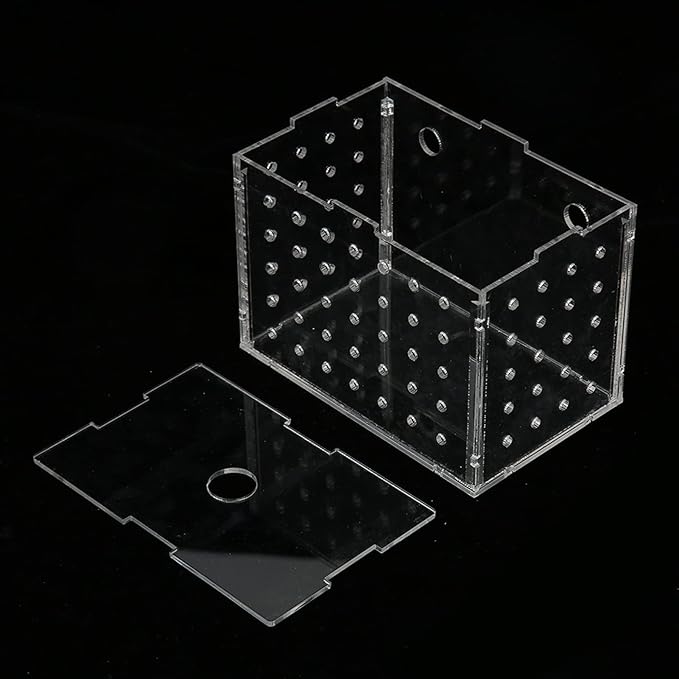 Fish Breeder Box, Aquarium Fish Breeding Box, High Transparency Acrylic Hatchery Incubator with Suction Cups for Baby Fish Shrimp Clownfish Isolation and Rearing (11 * 7 * 8CM)