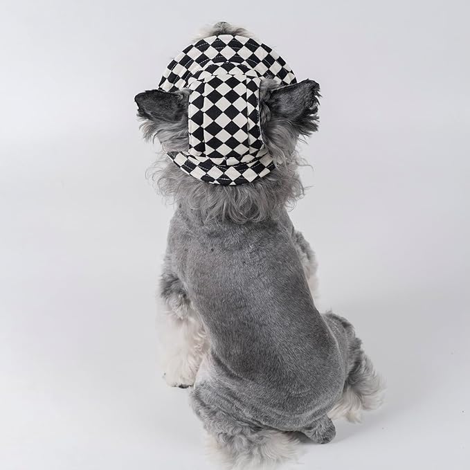 Pet hat with Ear Holes Sunscreen Baseball Cap Suitable for Small and Medium-Sized Dogs Outdoor Climbing hat in Summer Pet Products (Black and White, Medium)