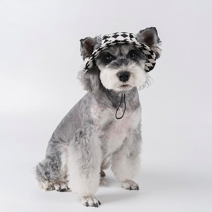 Pet hat with Ear Holes Sunscreen Baseball Cap Suitable for Small and Medium-Sized Dogs Outdoor Climbing hat in Summer Pet Products (Black and White, Large)