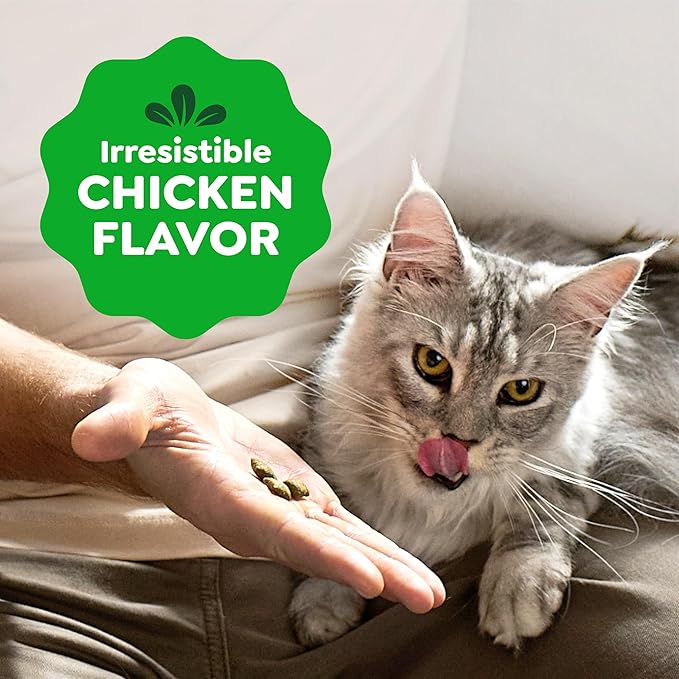 Greenies Cat Treats, Feline Smartbites, Skin & Fur Health, Crunchy and Soft Cat Treats, Chicken Flavor, 4.6 oz. Pack